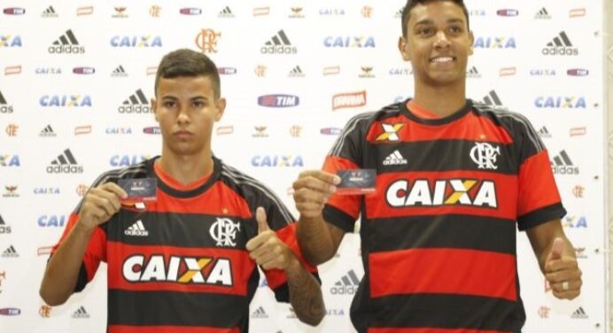 Fluminense anuncia contratação de ex-zagueiro do Flamengo