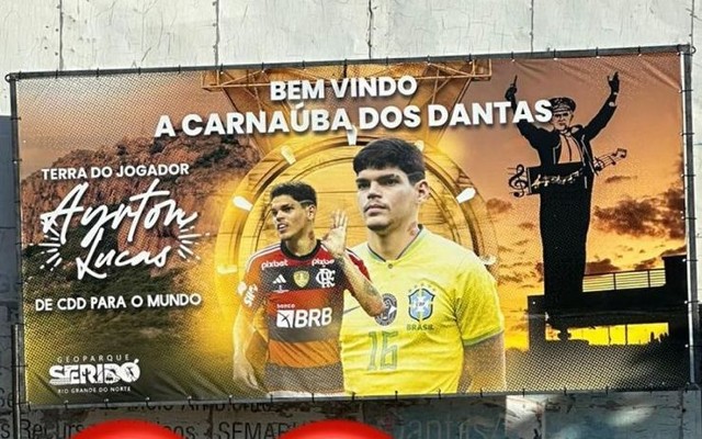 De férias do Flamengo, Ayrton Lucas recebe homenagem de cidade natal no Rio Grande do Norte