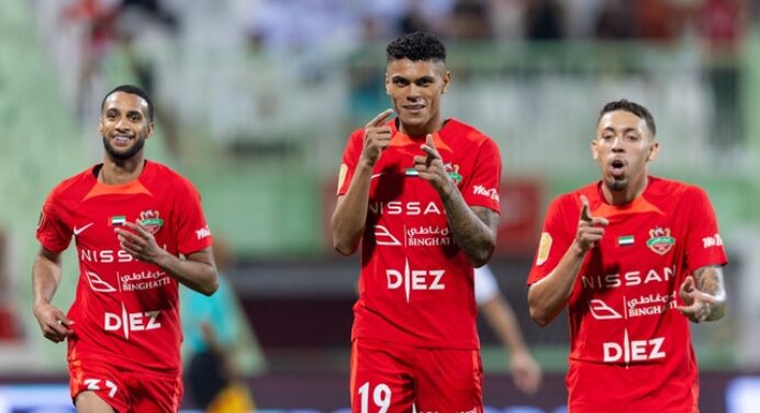 Ex-Flamengo, Mateusão marca gol e garante classificação de time na Liga dos Campeões
