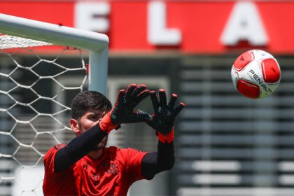 Rossi em treino do Flamengo