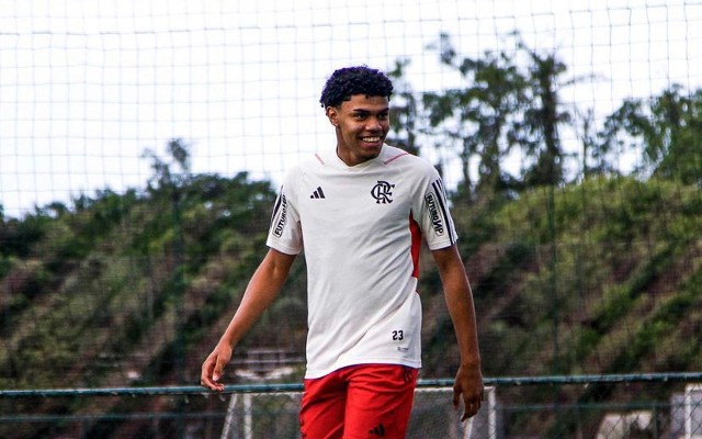 Após desmanche no elenco, Flamengo aposta em atacante de 19 anos para brilhar na Copinha