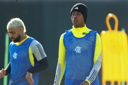 Gabigol e Bruno Henrique em treino do Flamengo