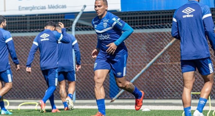 Ex-Flamengo, atacante Jael acerta com time da Série D