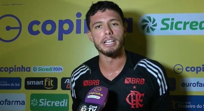 Após pegar 2 pênaltis na Copinha, goleiro do Fla abre o coração e promete: “Vamos bater campeão”