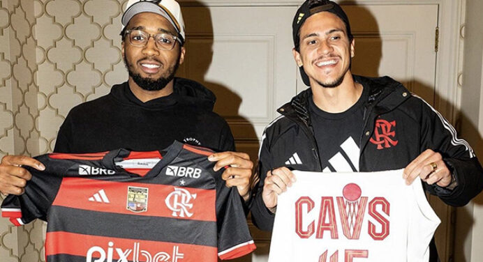 Adidas queima largada e revela foto de nova camisa do Flamengo