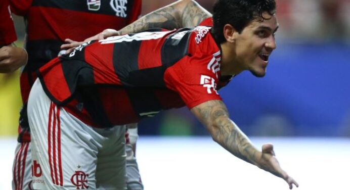 Pedro elogia nova camisa do Flamengo: “Que a gente possa brilhar com ela”