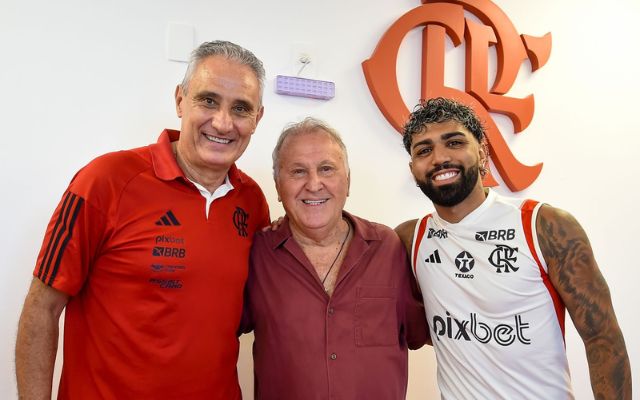 Reunião de peso! Zico visita CT do Flamengo e encontra Gabigol e Tite