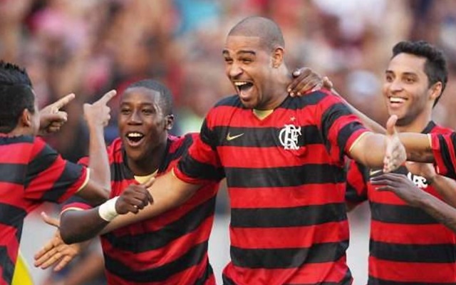 Ex-jogador do Flamengo revela briga no elenco campeão brasileiro de 2009