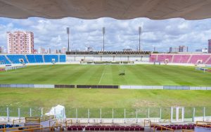 Gramado da Arena Batistão para Bangu x Flamengo