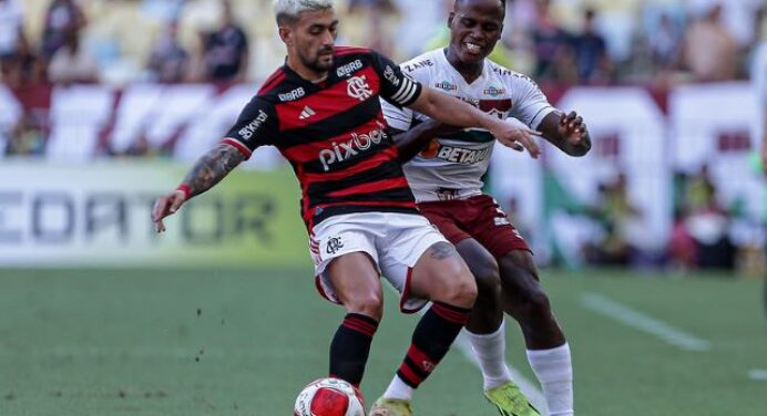 Arrascaeta faz balanço do início de temporada do Flamengo: “Ainda temos que melhorar muito”
