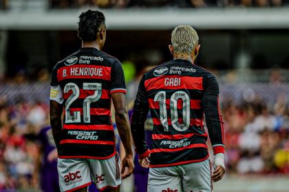 Gabigol e Bruno Henrique pelo Flamengo