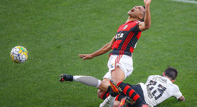 Flamengo consegue vitória na Justiça contra ex-camisa 10 do clube