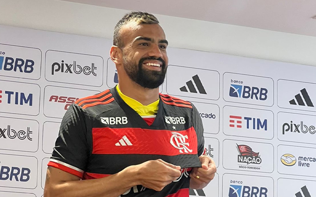 Fabrício Bruno em coletiva do Flamengo