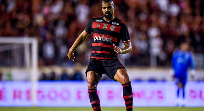 Fabrício Bruno pede “cabeça no lugar” após derrota na Libertadores: “Não tem nada perdido”