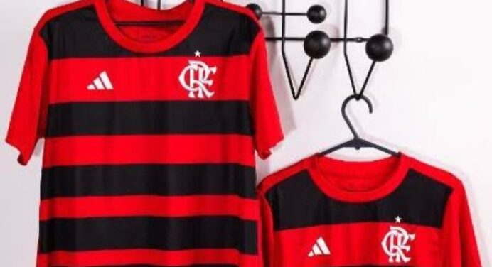 Flamengo lança nova camisa com preços reduzidos
