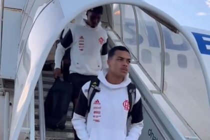 Igor Jesus em desembarque pelo Flamengo