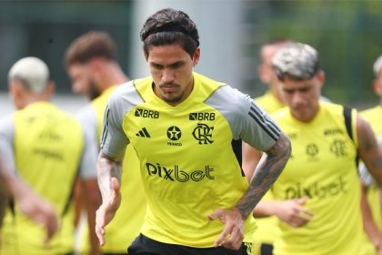 Pedro e Luiz Araújo em treino do Flamengo