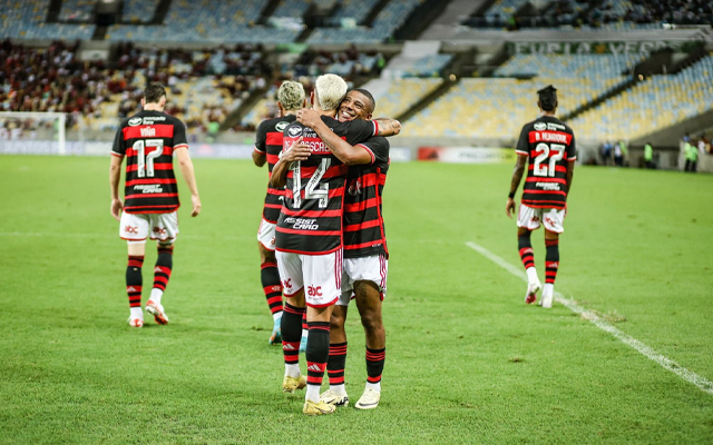 Flamengo goleia Boavista