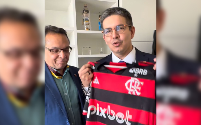 Jogo do Flamengo no Amapá? Senador recebe diretor rubro-negro e faz promessa