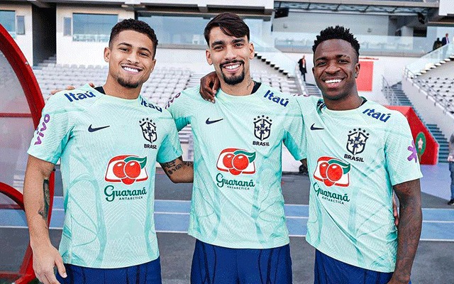 Melhores do mês! Jogadores revelados pelo Flamengo ganham prêmios individuais na Europa