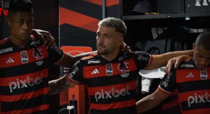 Arrascaeta faz forte discurso em bastidores do Flamengo antes da final do Carioca; veja vídeo