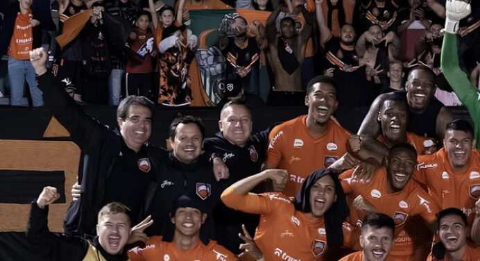 “Frio, raro e pode fazer a função de 10”: ex-técnico de Carlinhos detalha características de reforço do Flamengo