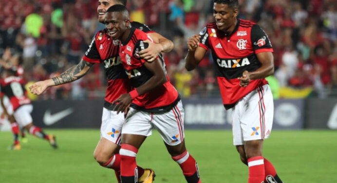 Goleadas, eliminação traumática e 1° gol de Vini Jr: relembre jogos entre Flamengo e Palestino