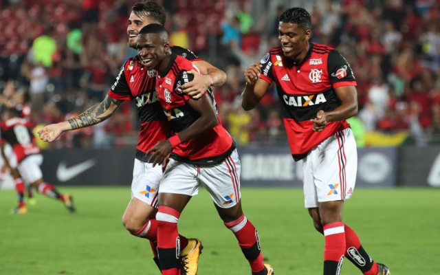 Goleadas, eliminação traumática e 1° gol de Vini Jr: relembre jogos entre Flamengo e Palestino