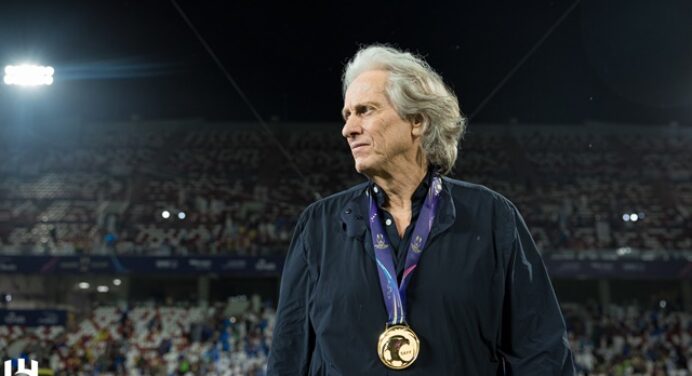 “Aqui, vai demorar a ser campeão”: ex-Atlético-MG revela ‘empurrão’ para Jorge Jesus fechar com o Fla
