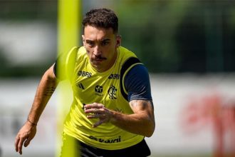 Léo Ortiz em treino do Flamengo