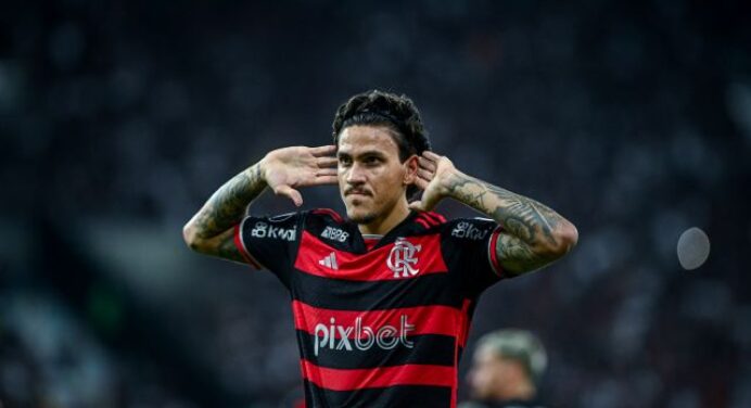 Tite esclarece motivo de jogadores poupados no Flamengo: “Não é da vontade do técnico”