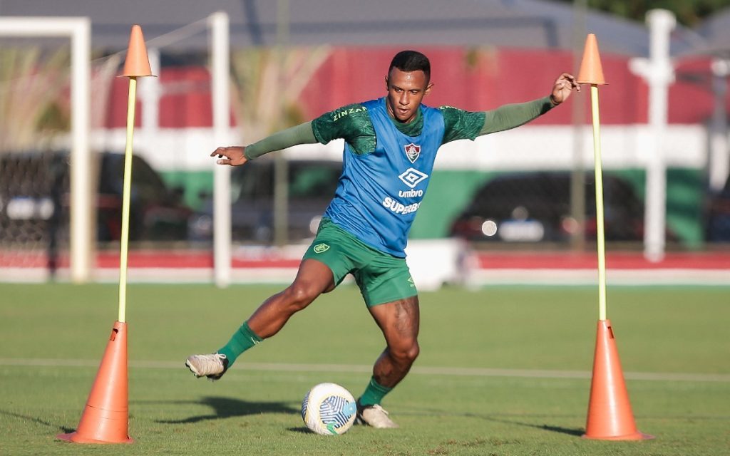 Fluminense tem desfalque de última hora para o jogo contra o Flamengo, pelo Brasileirão