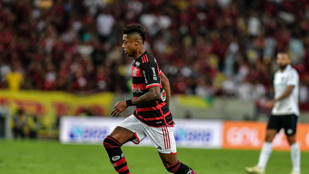 Com Bruno Henrique, Tite esboça time titular do Fla para jogo de hoje; veja provável escalação