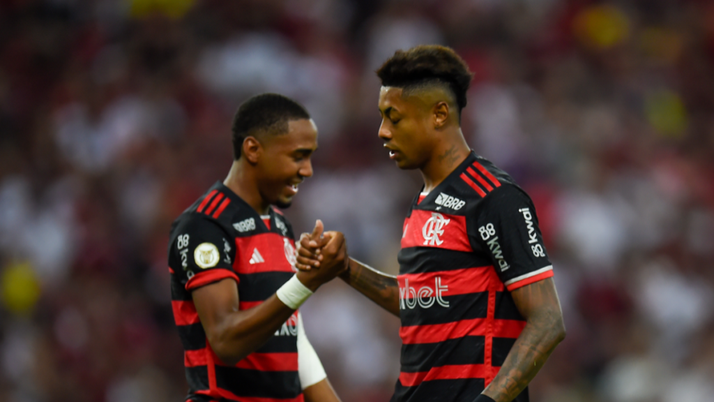 Duelo entre Flamengo e Athletico-PR é ‘jogo de 6 pontos’ no Brasileirão
