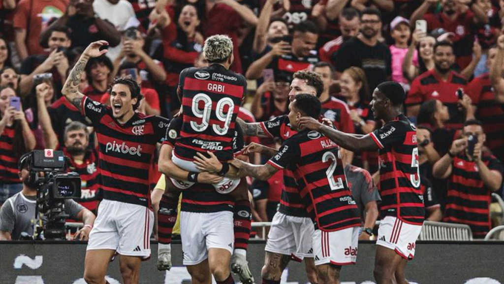 Flamengo busca 5ª vitória como mandante no Brasileirão diante do Cruzeiro
