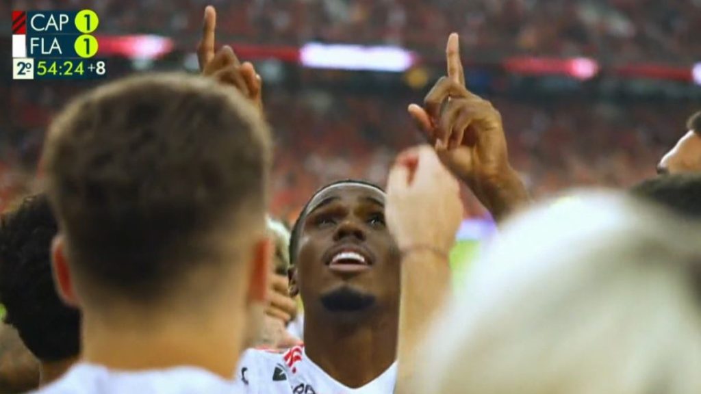 Flamengo e Bahia são os times com mais gols de jogadores que saíram do banco no Brasileirão