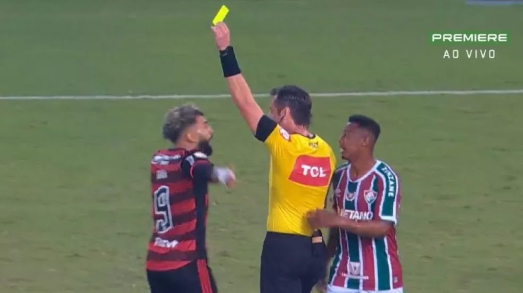 Gabigol, Hulk e mais: veja lista de jogadores com mais cartões amarelos por reclamação no Brasil