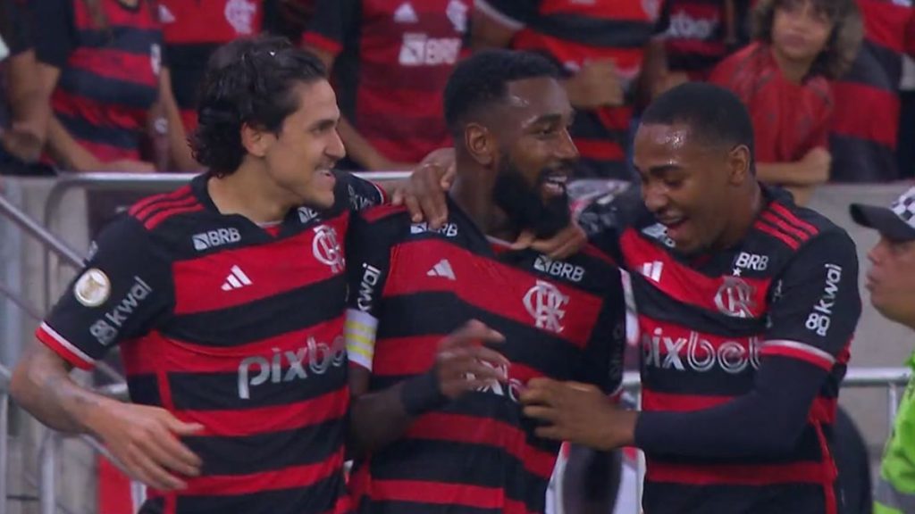 Jogador do Flamengo aparece em top-3 de mais valiosos do futebol brasileiro