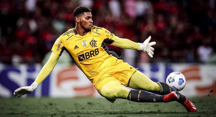 Veja valor que Flamengo vai receber ao emprestar goleiro para o Corinthians
