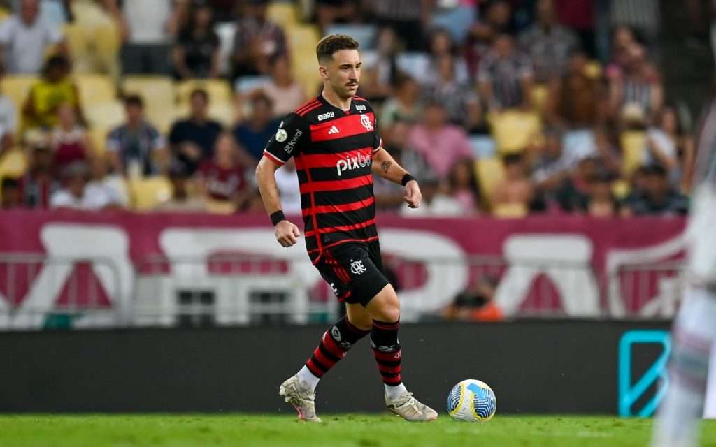 Tite faz mudança de última hora no time titular do Flamengo para jogo da Copa do Brasil, contra o Bahia