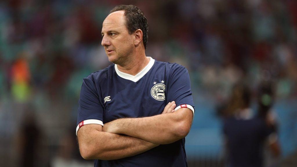 Técnico Rogério Ceni no comando do Bahia