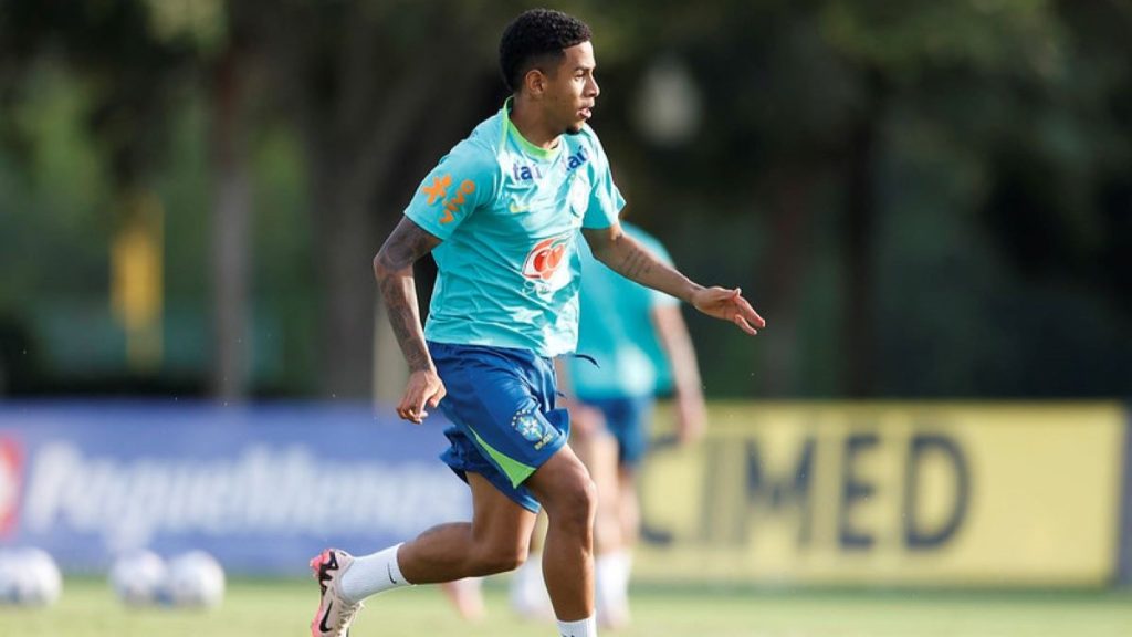 Filho de torcedor do Botafogo, atacante da Seleção revela que nome é homenagem a ídolo do Flamengo
