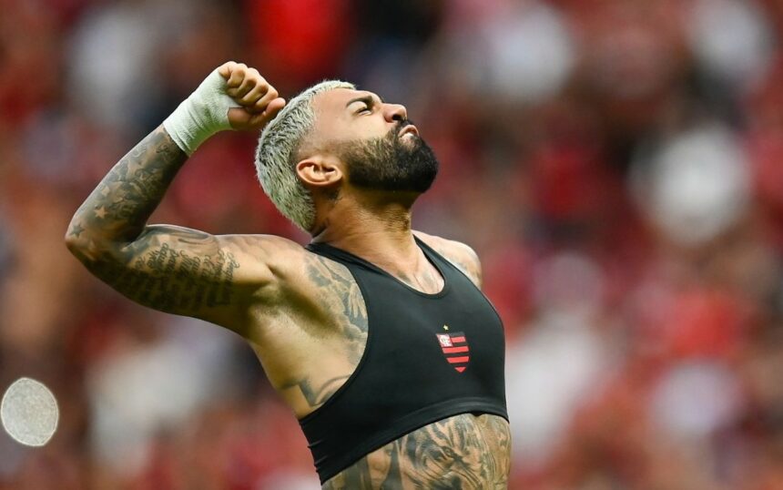 Ídolo do Flamengo, Gabigol está perto de completar 300 jogos com a camisa rubro-negra