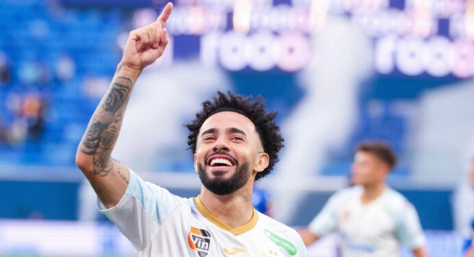 Claudinho rumo ao Flamengo: veja horário e saiba onde assistir possível despedida do meia do Zenit