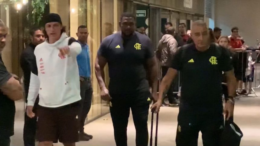 David Luiz em chegada do Flamengo a Belo Horizonte
