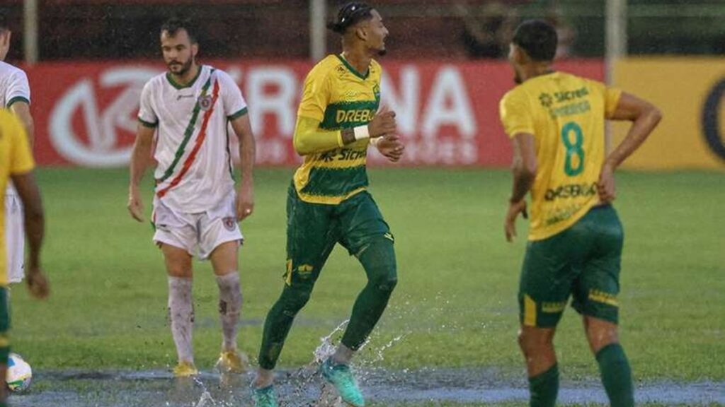 Jogador do Cuiabá ignora fase negativa e aposta em vitória contra o Flamengo, pelo Brasileirão