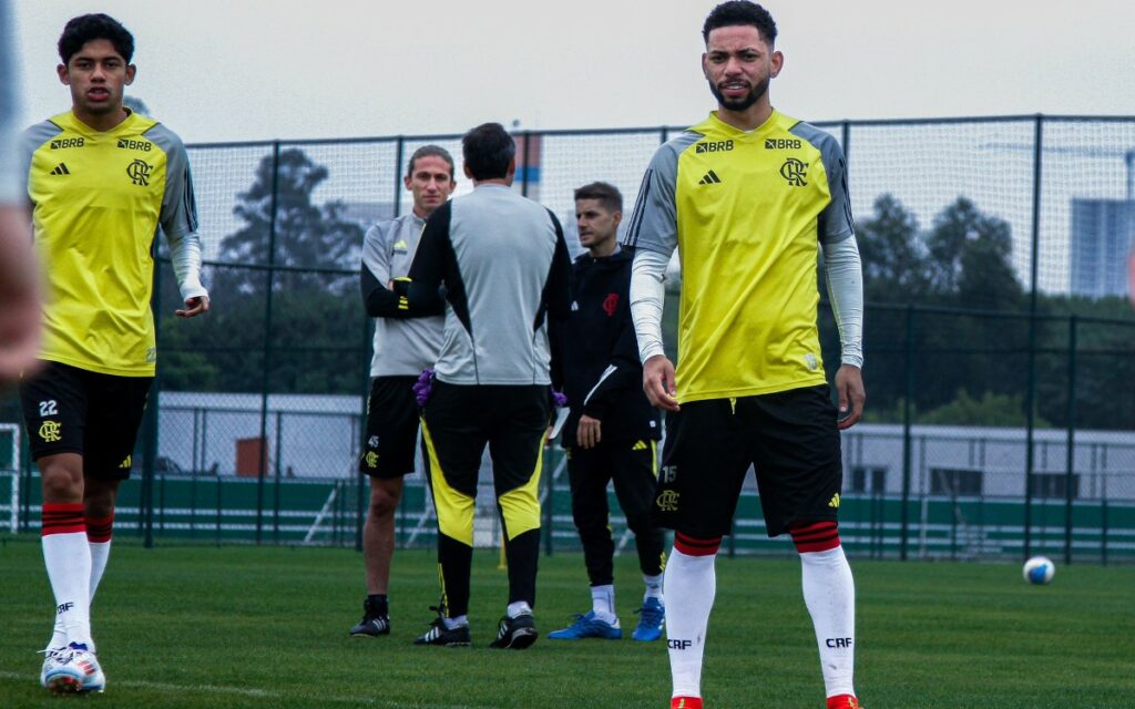 Sob comando de Filipe Luís, Flamengo encara o Corinthians nesta quarta, pelo Brasileirão Sub-20