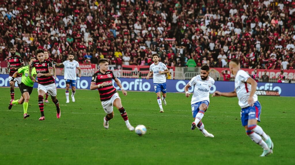 Jogo ao vivo, escalações e mais: saiba tudo sobre Fortaleza x Flamengo, pelo Brasileirão