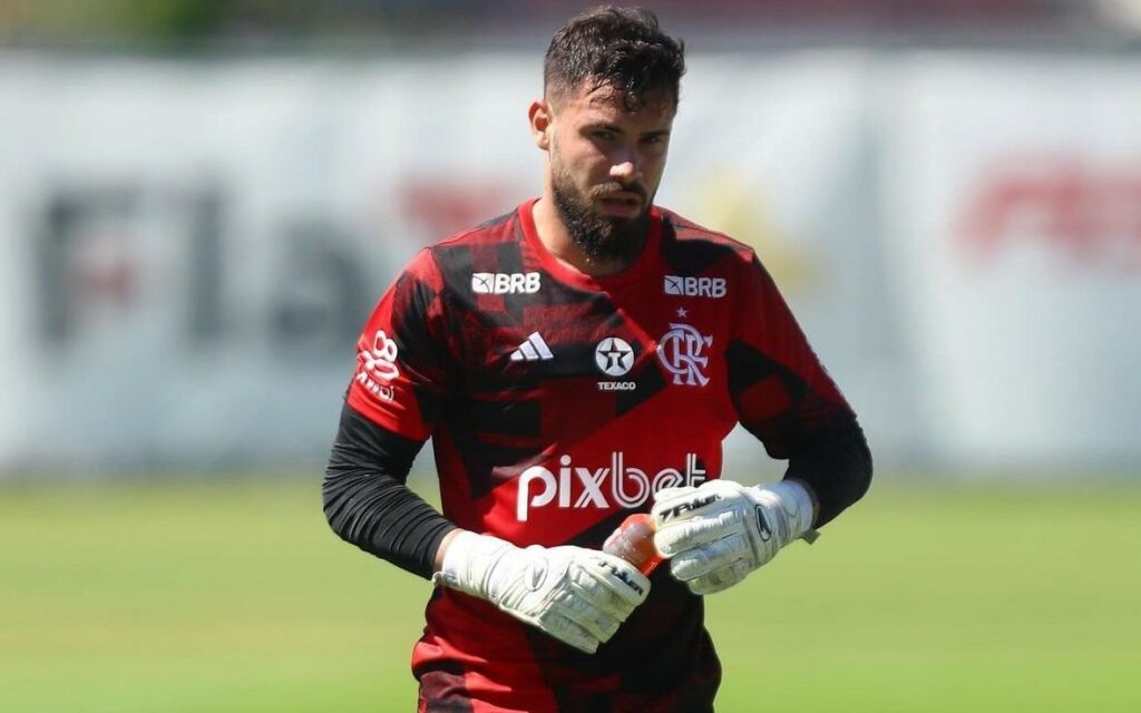 Goleiro do Flamengo entra na mira de time da Ásia