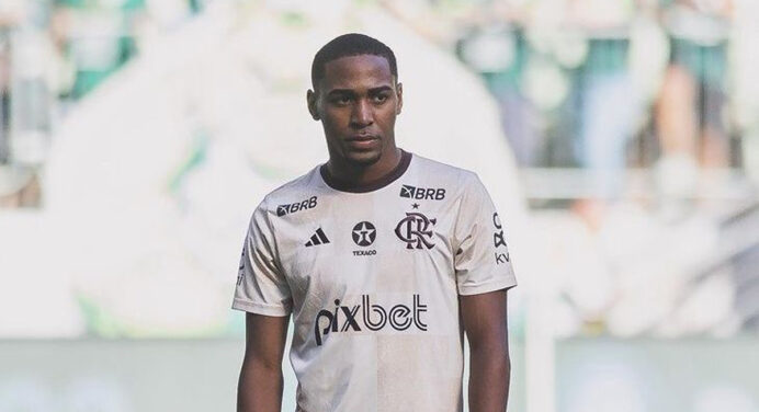 Lorran, Carlinhos e garotos do Ninho entram em reta final de férias no Flamengo